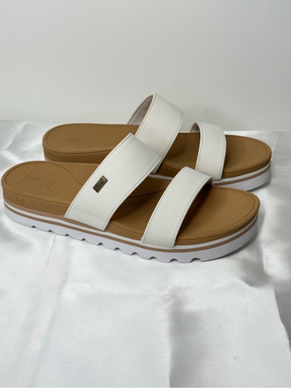 Reef Banded Horizon Hi Platform Sandals White Women’s Size 10 Comfort Slides - Picture 12 of 14